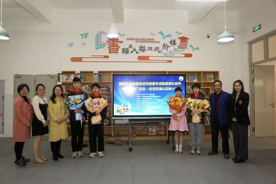 仅从PV版预告可以看出，第二季的《全职高手》对动画技术和品质进行了改进，对场景色彩种类和明度进行了调整，让场 国产动画片暑期“数据乱象” 收益注水票房混乱 2013-09-12 随着9月初全国中小学开学，2013年动画电影暑期档终于落下了帷幕。